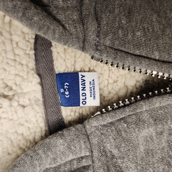 NWOT Old Navy Cozy Sherpa Zip Up Hooded Jacket Sz 6/7 - Picture 3 of 3